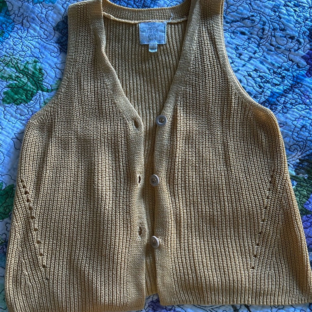 Vest - beautiful knit- super soft- small juniors yellow with wooden buttons
